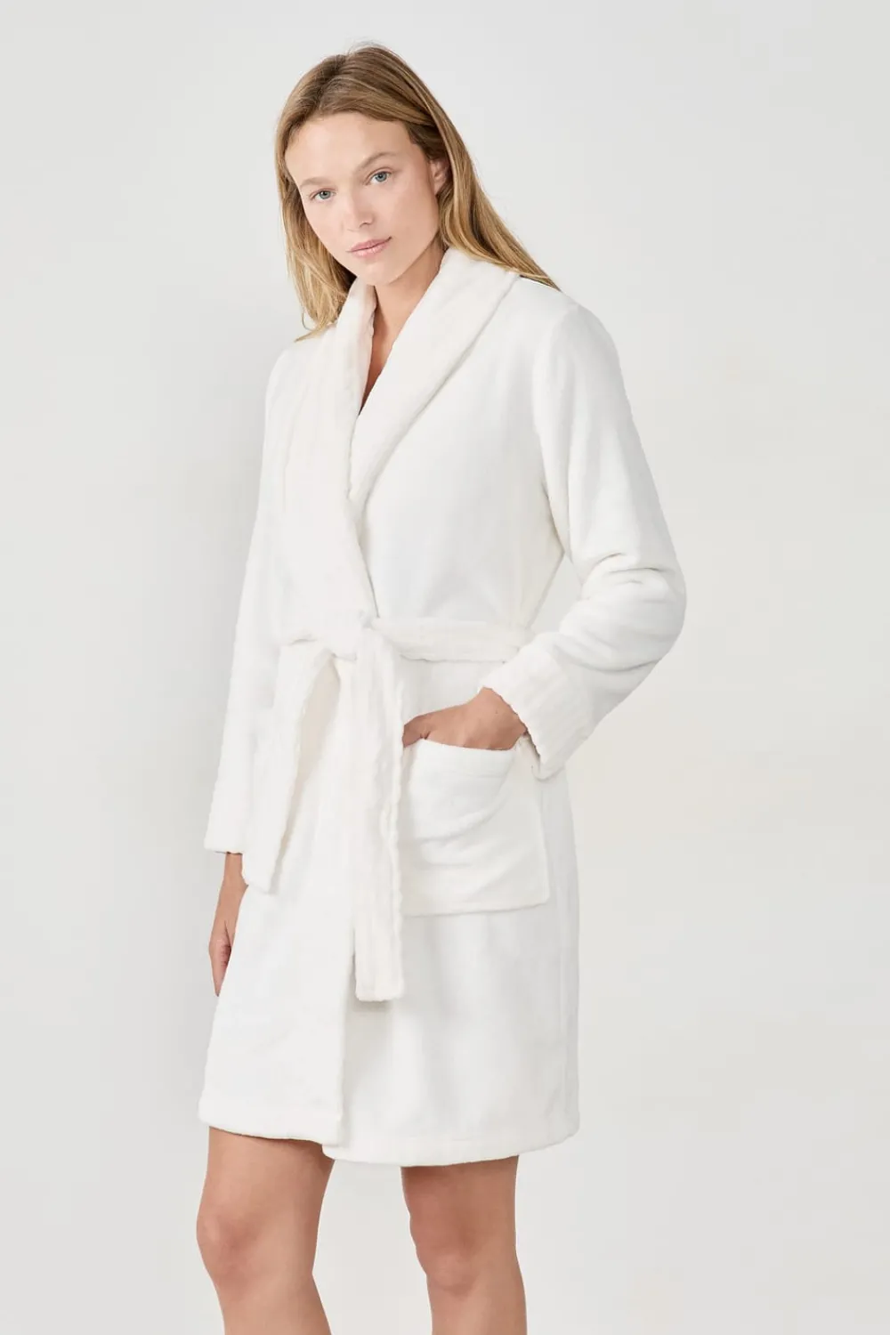 Outlet ETAM Bata efecto terciopelo BLANCO ROTO