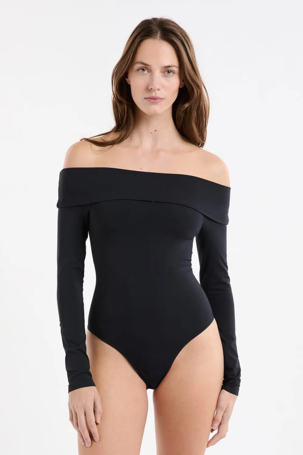 Outlet ETAM Body con hombros descubiertos NEGRO