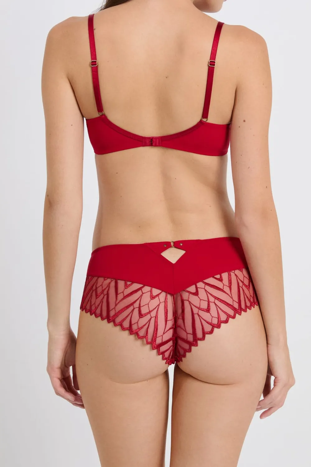 ETAM Braga culotte con bordado ROJO