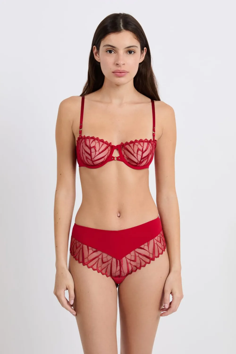 ETAM Braga culotte con bordado ROJO