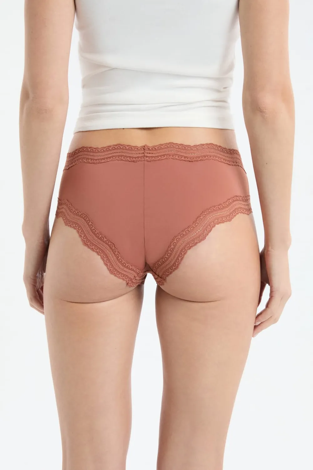 ETAM Braga culotte con bordes de encaje de microfibra arena
