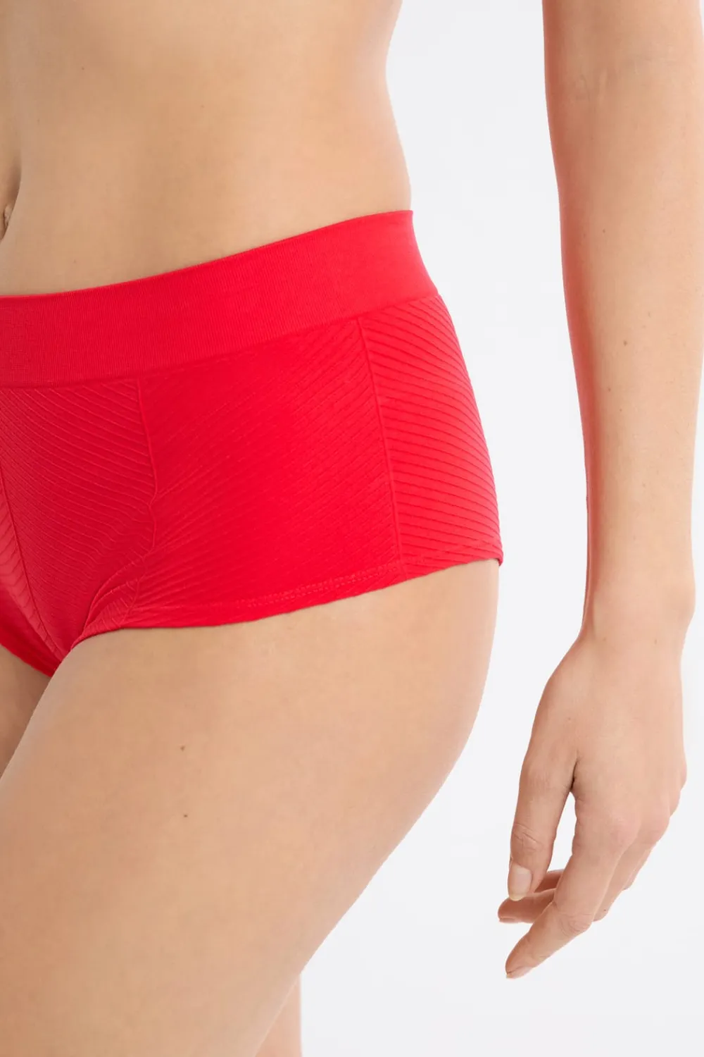 Sale ETAM Braga culotte de cintura alta ROJO