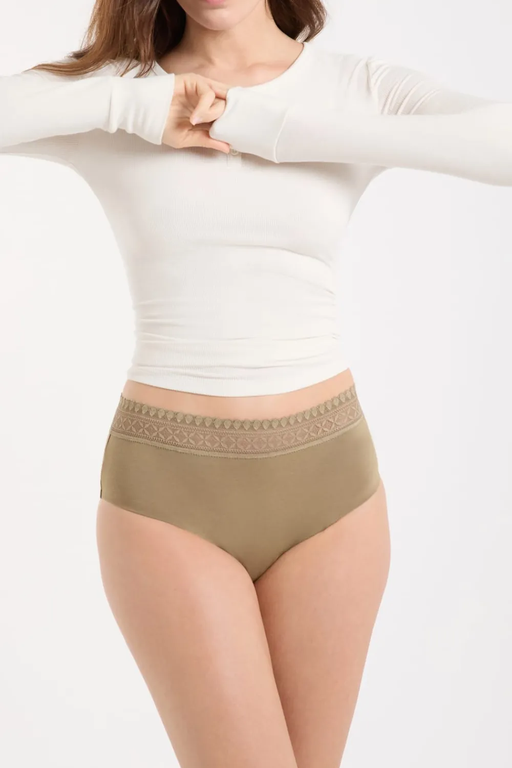 Sale ETAM Braga menstrual - Flujo abundante C.KAKI