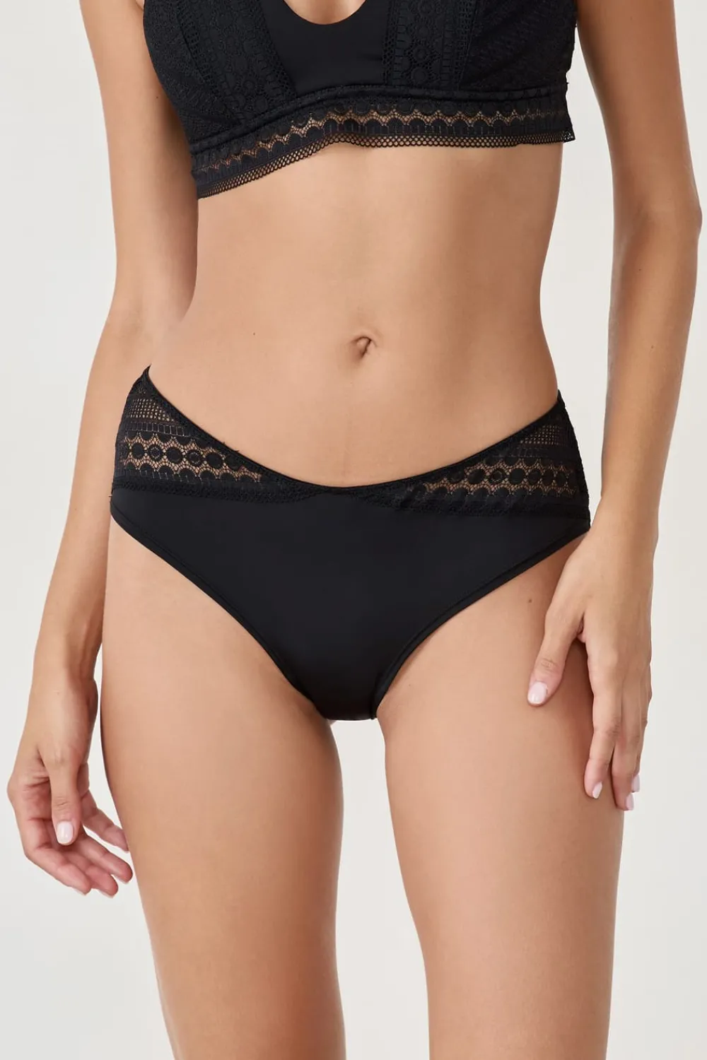 ETAM Braguita culotte con detalle de encaje NEGRO