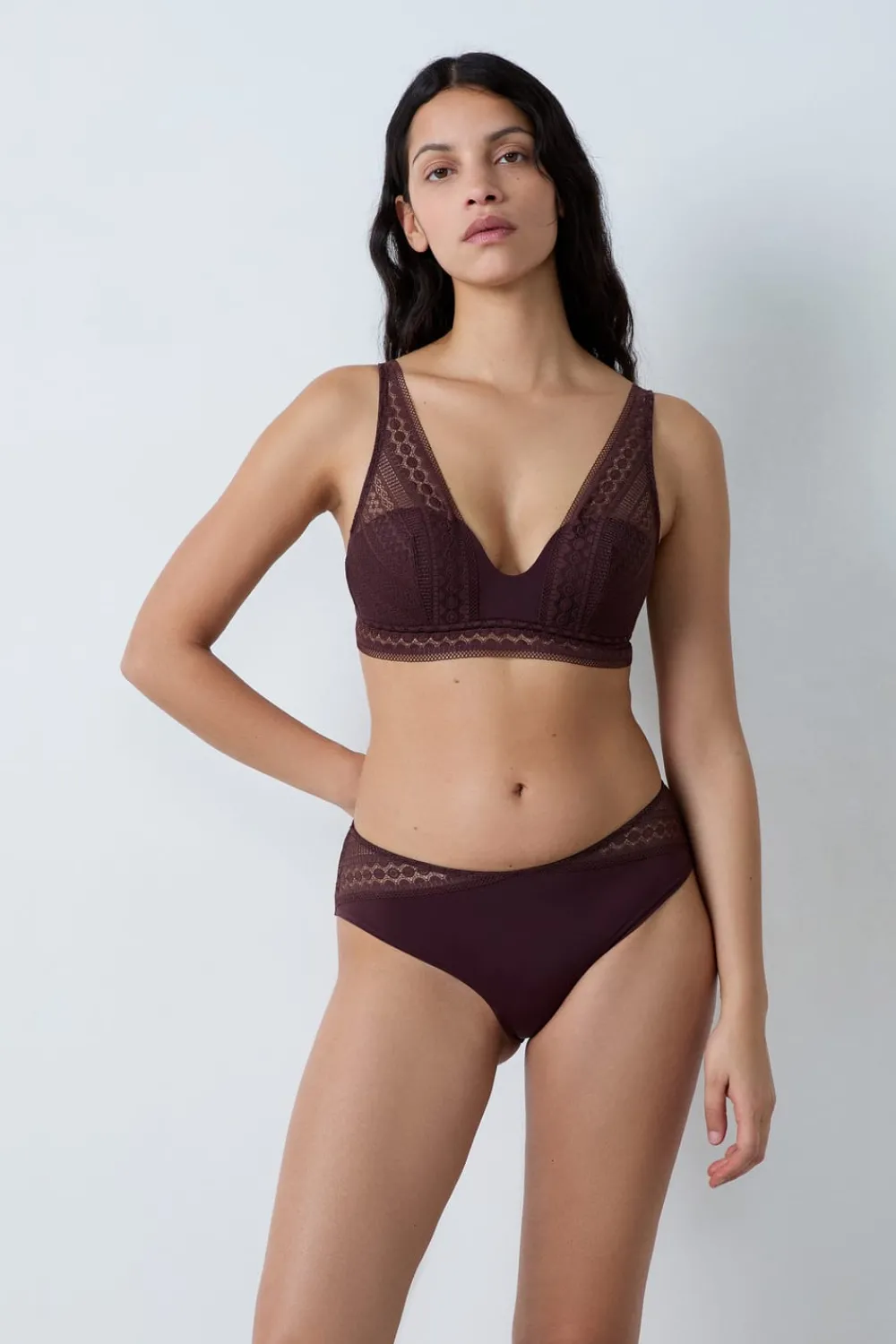 ETAM Braguita culotte con detalle de encaje CHOCOLATE