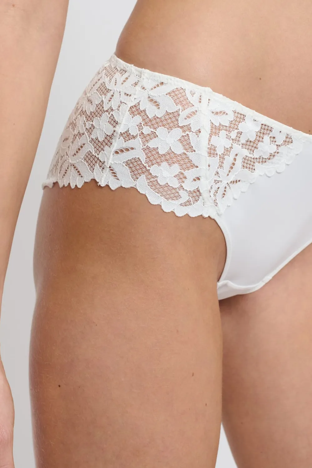 New ETAM Braguita culotte de encaje CRUDO