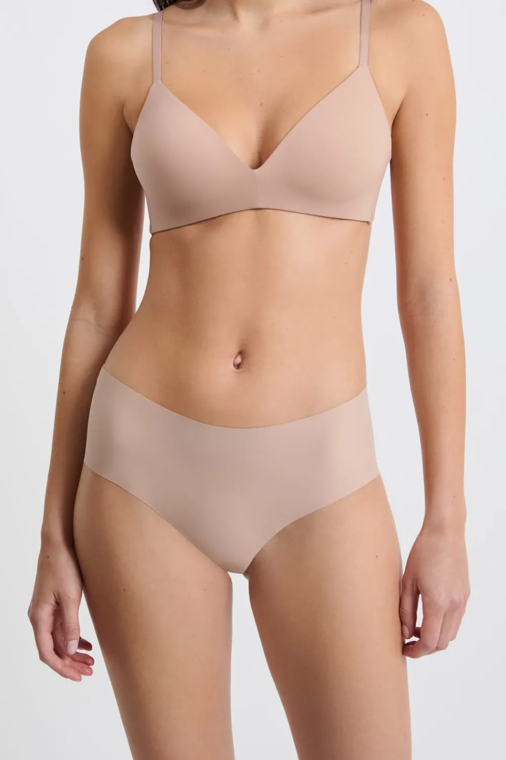 ETAM Braguita culotte de microfibra ARENA