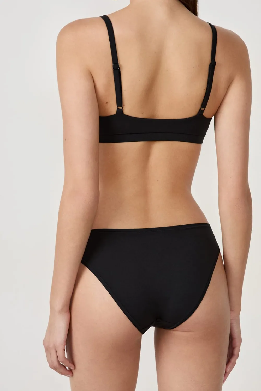 New ETAM Braguita de microfibra NEGRO