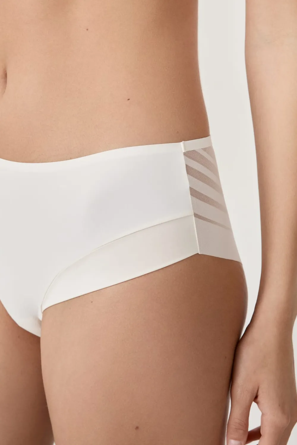 Outlet ETAM Braguita de microfibra satinada BEIGE