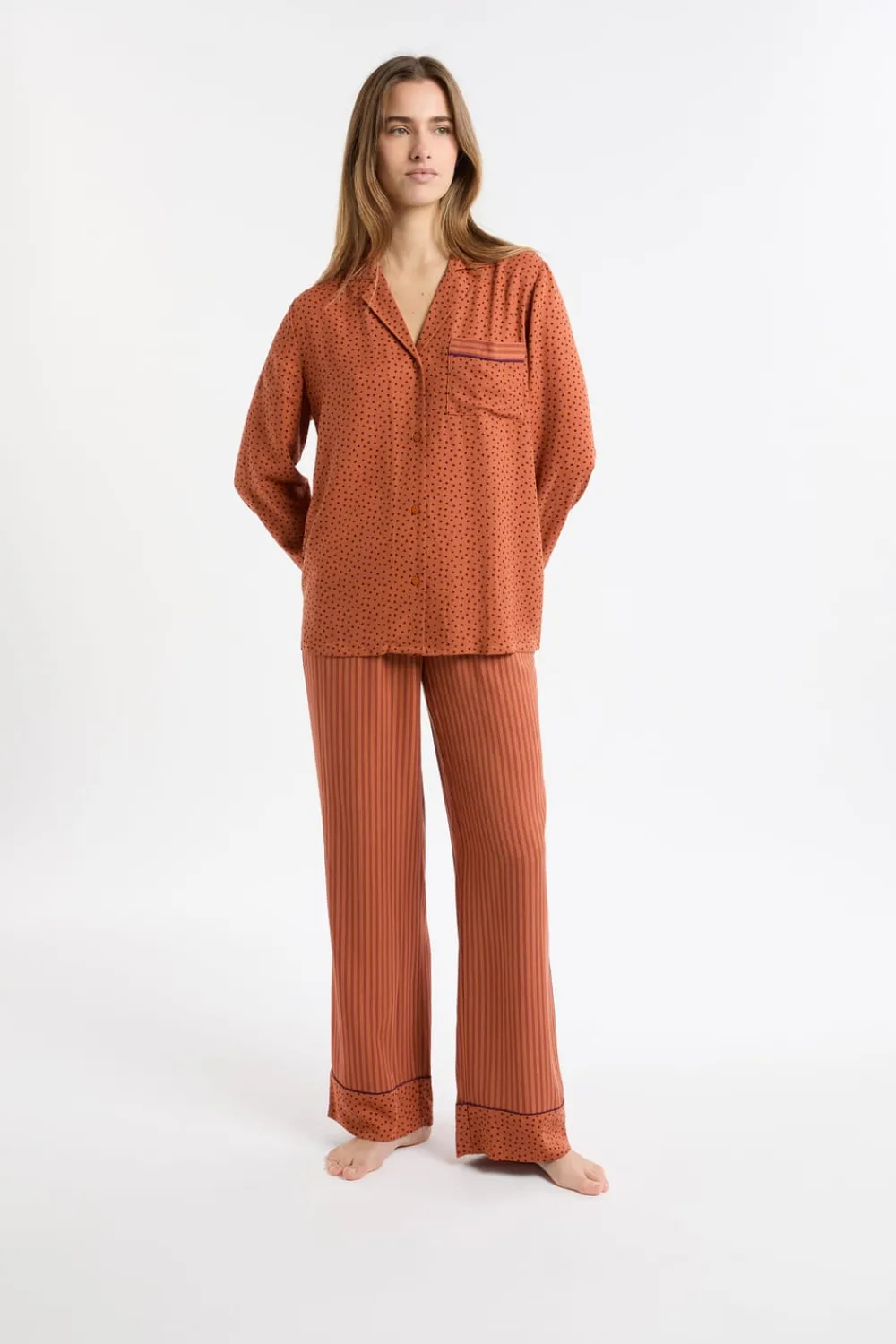 Sale ETAM Camisa de pijama con estampado de corazones MARRÓN
