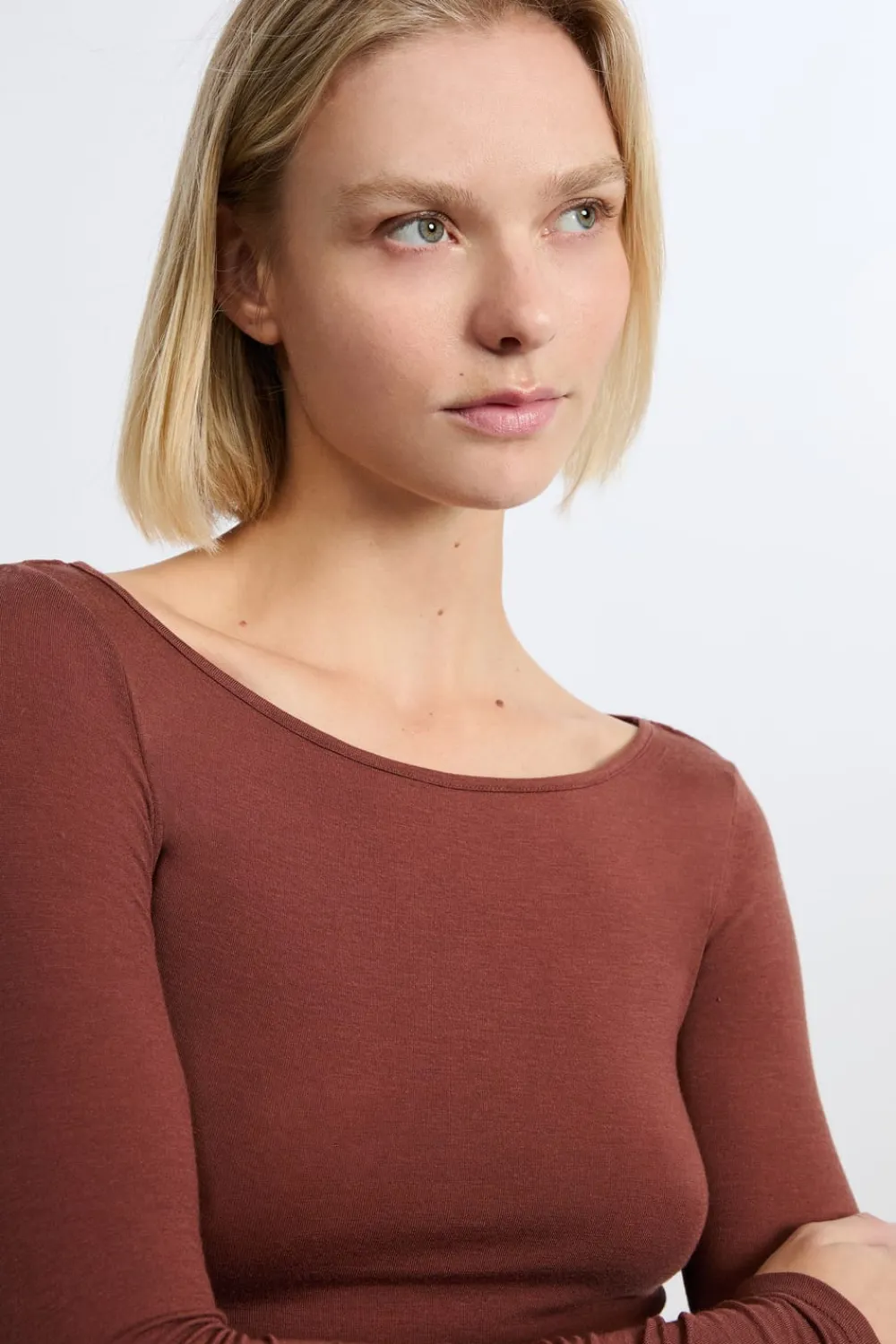 Online ETAM Camiseta con cuello barco y lana MARRÓN