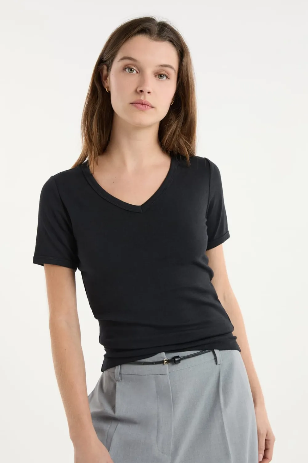 ETAM Camiseta con cuello en V y algodón NEGRO