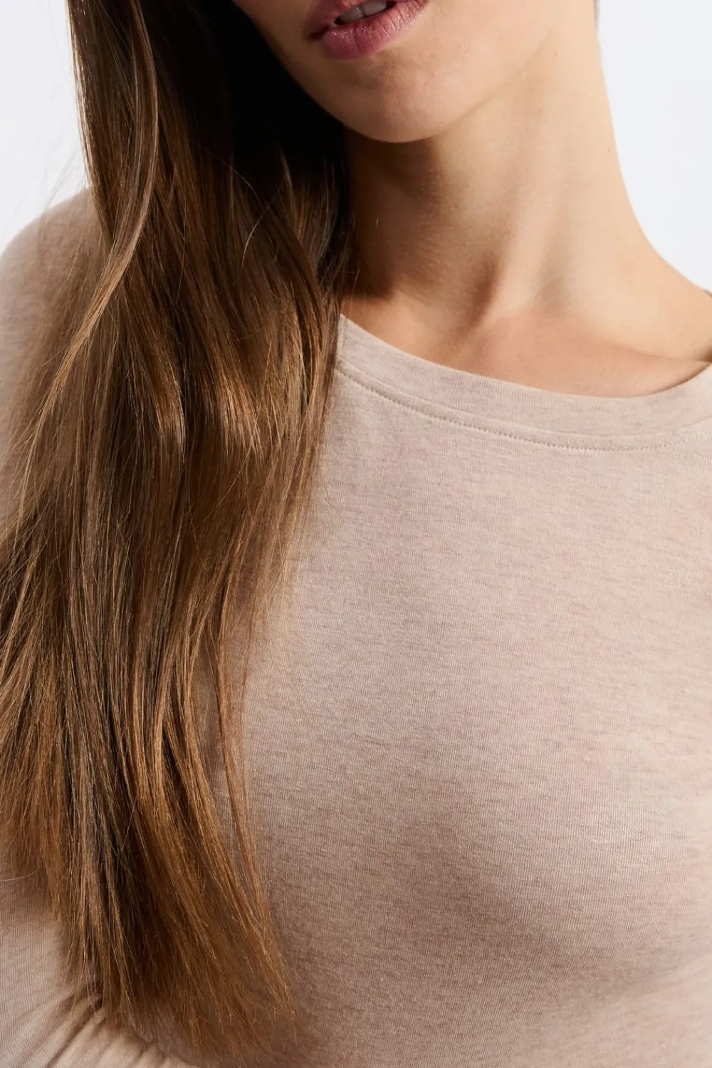 Online ETAM Camiseta de manga larga y cuello redondo BEIGE