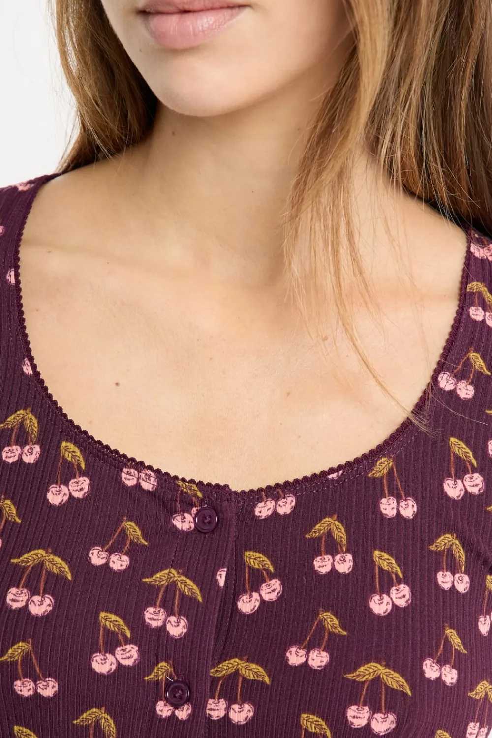 Online ETAM Camiseta de pijama con estampado de cerezas VIOLET