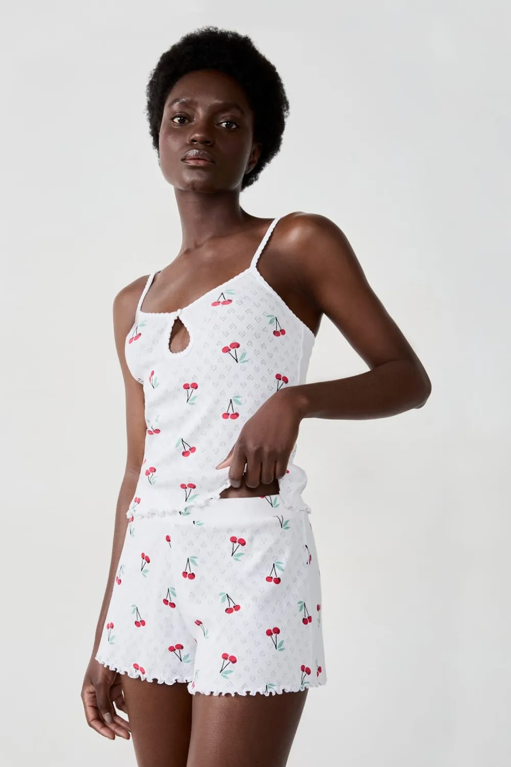 New ETAM Camiseta de tirantes de algodón con estampado de cerezas BLANCO