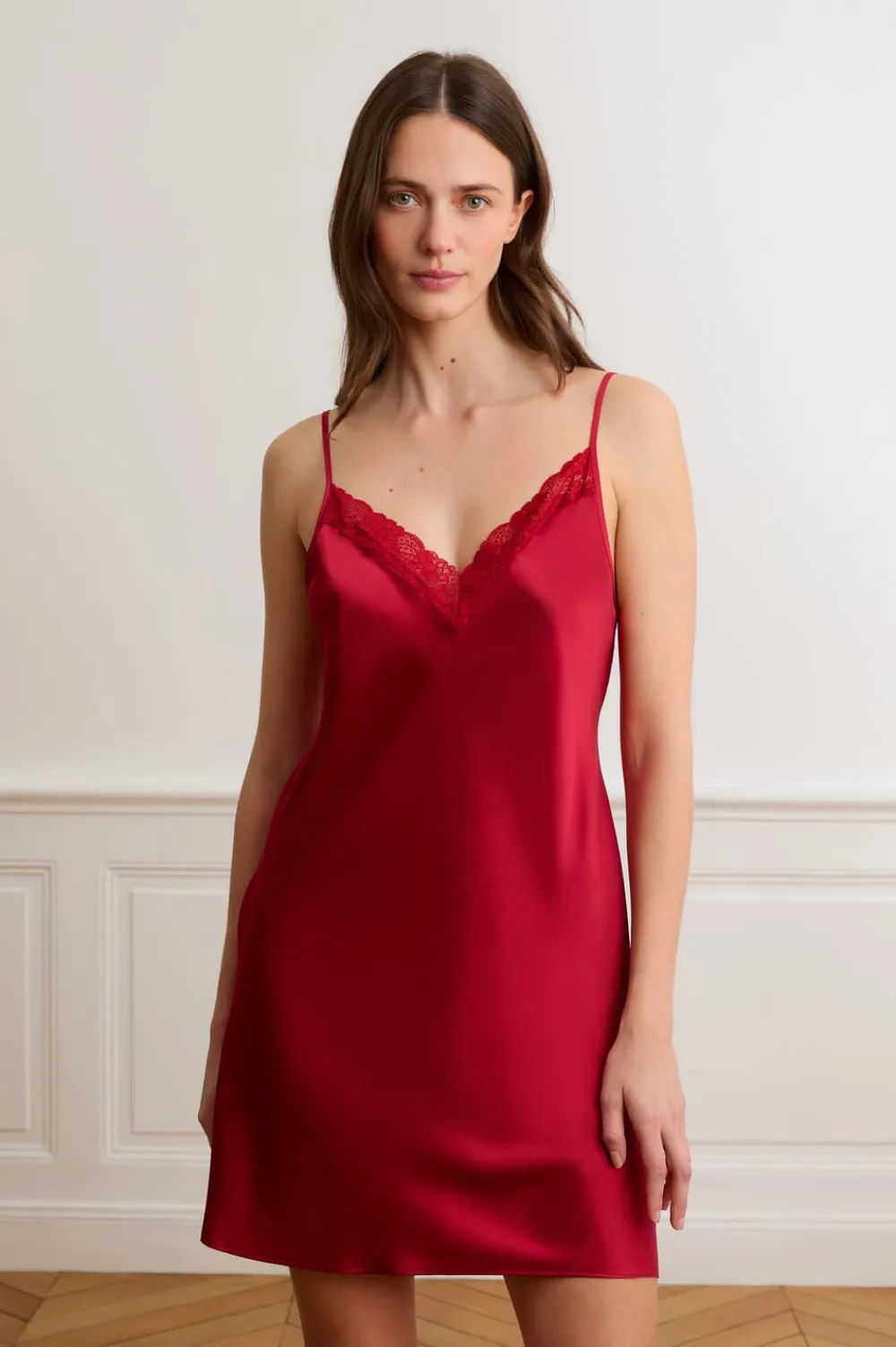 Outlet ETAM Camisón de seda CARDINAL