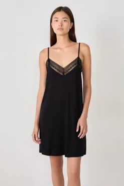 Outlet ETAM Camisón escotado de encaje NEGRO