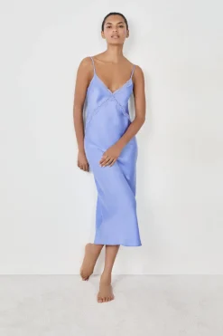 ETAM Camisón largo satinado con detalles de encaje AZUL