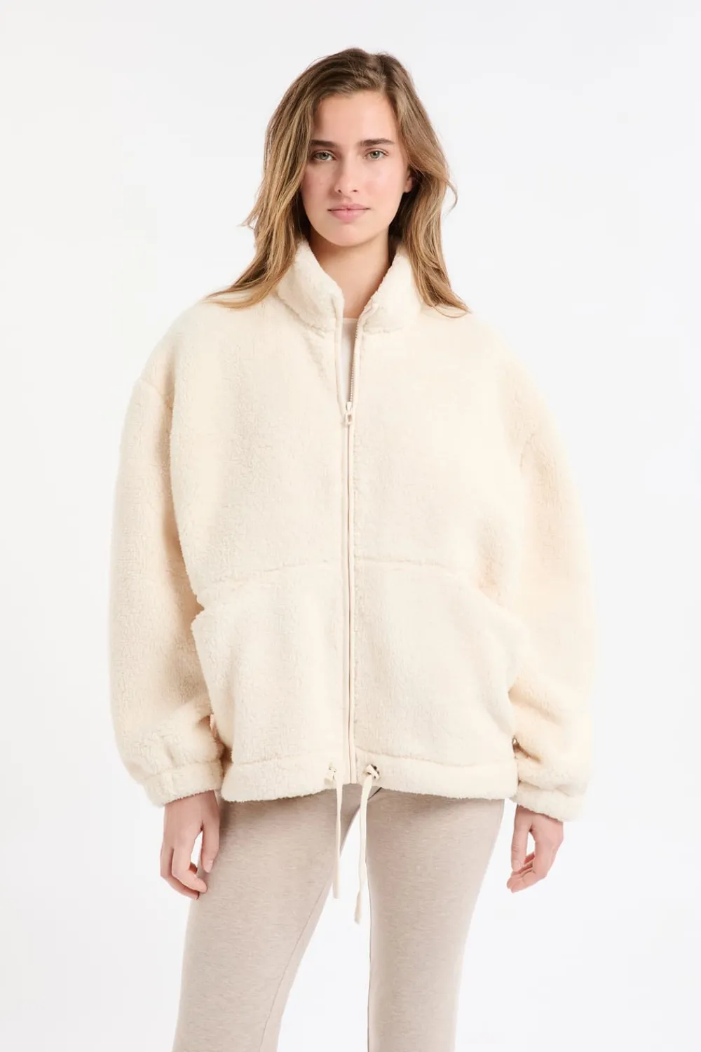 New ETAM Chaqueta polar oversize con cuello alto y cordón crudo