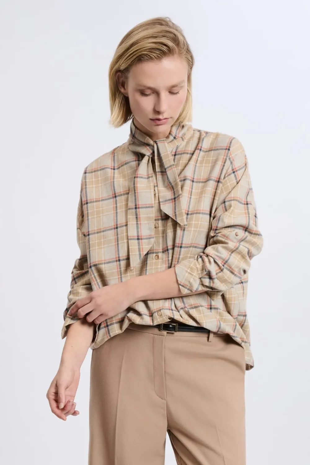 ETAM Chemise avec détail à nouer avec coton BEIGE