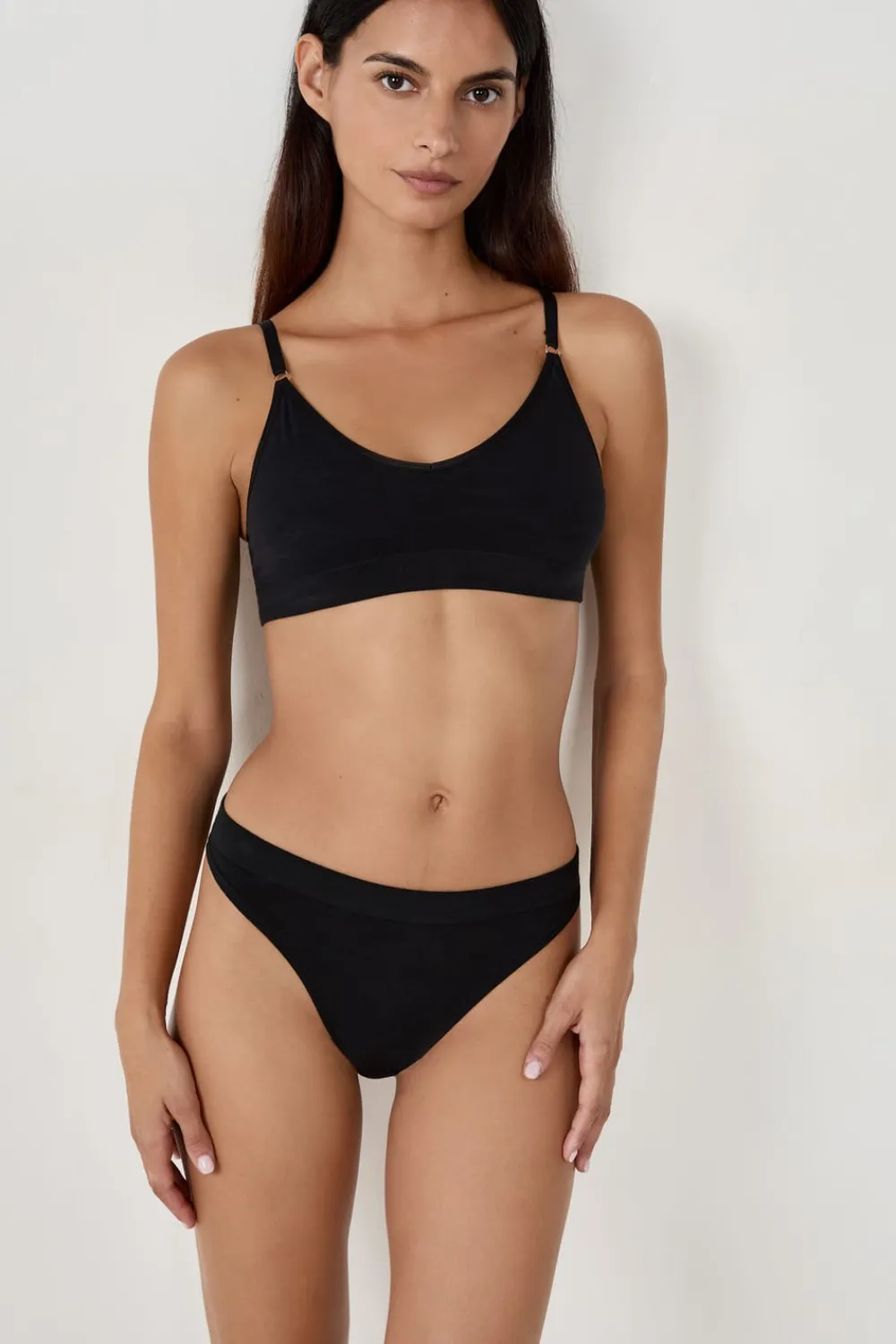 Discount ETAM Cómodo tanga de algodón NEGRO
