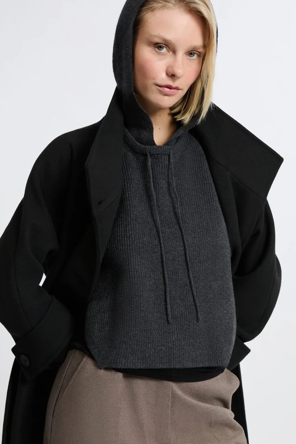 Discount ETAM Cuello con capucha NEGRO