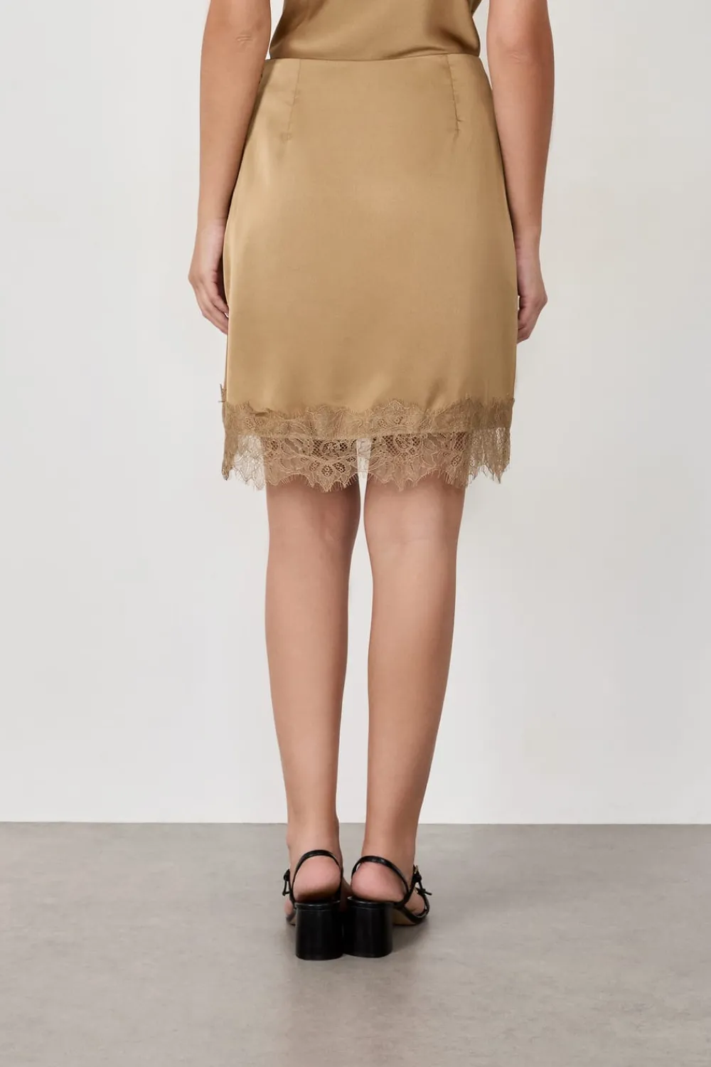 New ETAM Falda con encaje KAKI