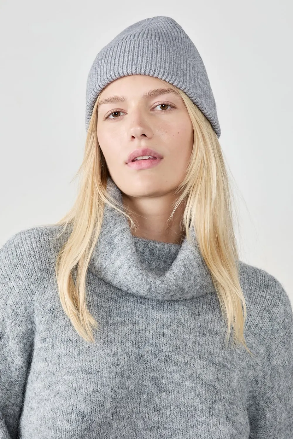 Discount ETAM Gorro GRIS