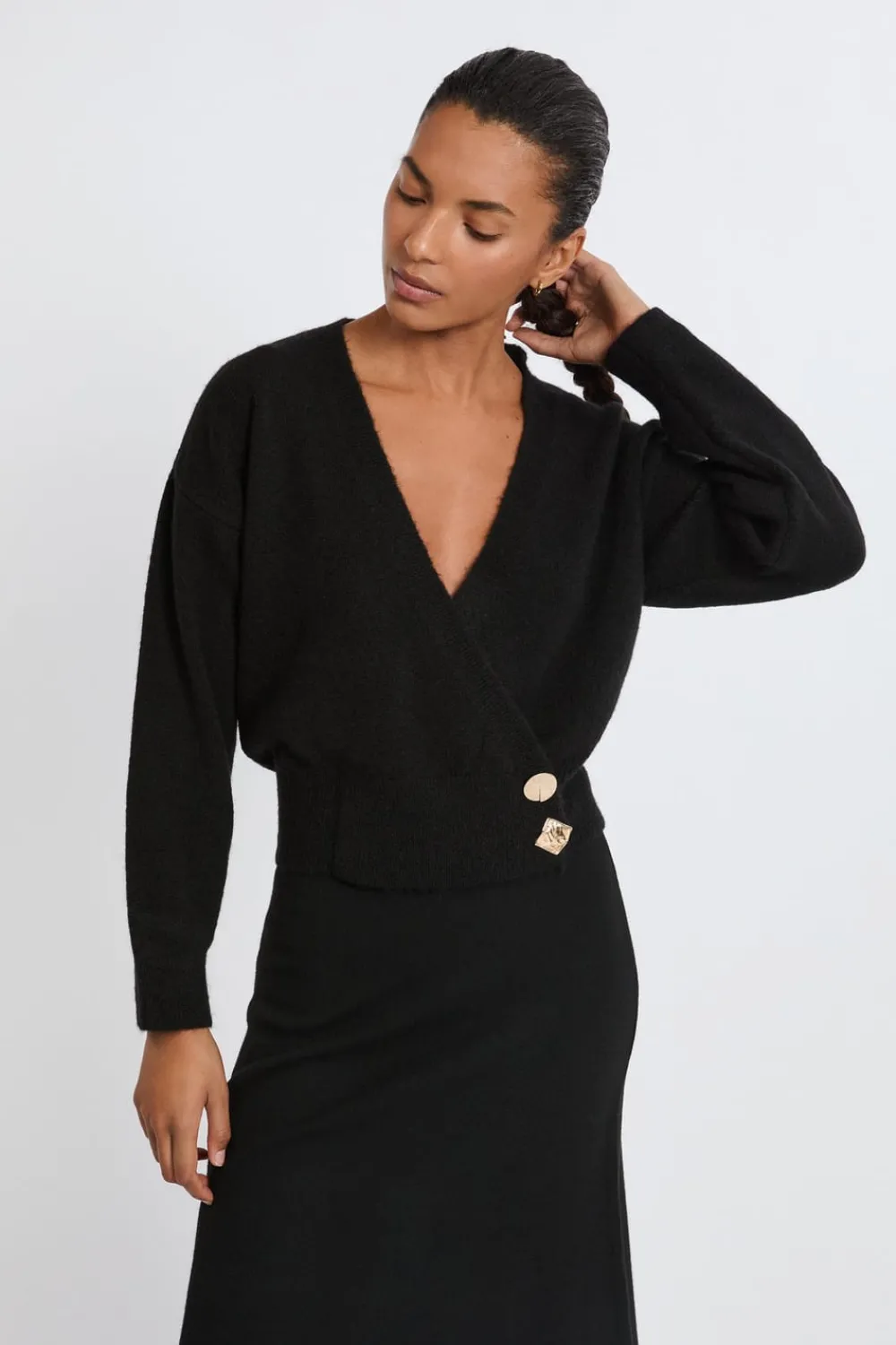 Best ETAM Jersey con cuello en V y botones dorados NEGRO