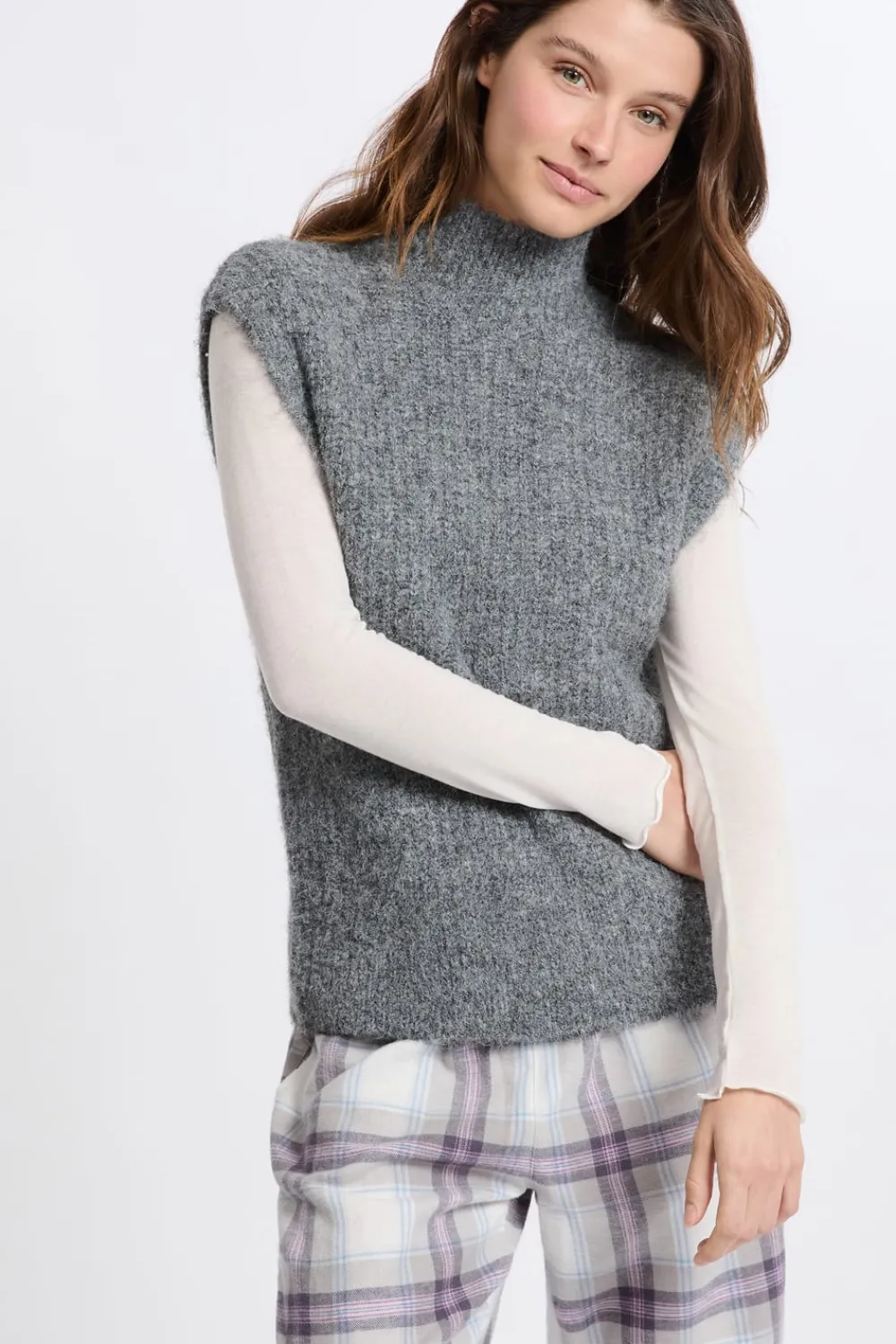 Sale ETAM Jersey sin mangas con cuello alto GRIS