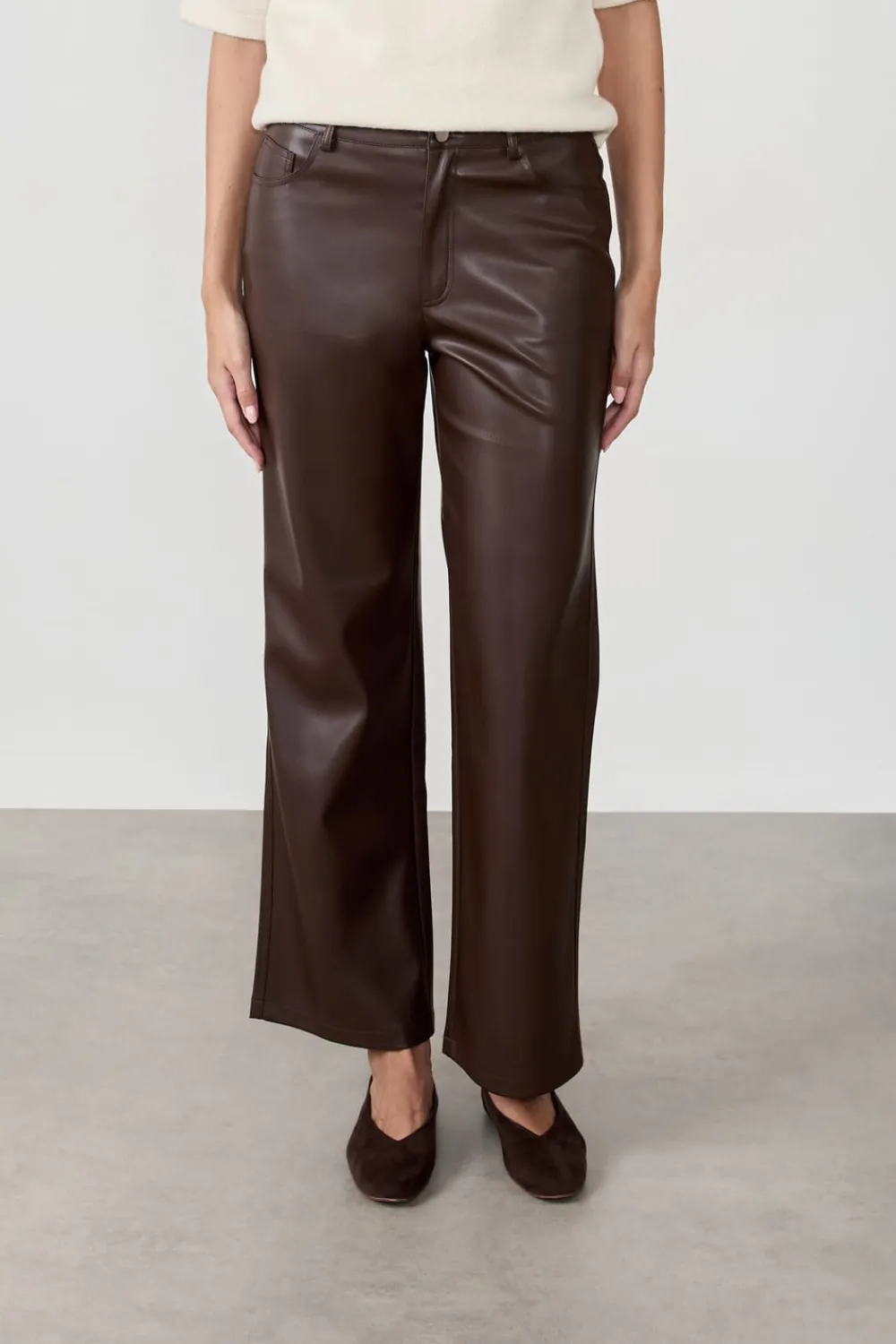 Online ETAM Pantalón anchos con efecto piel CHOCOLATE