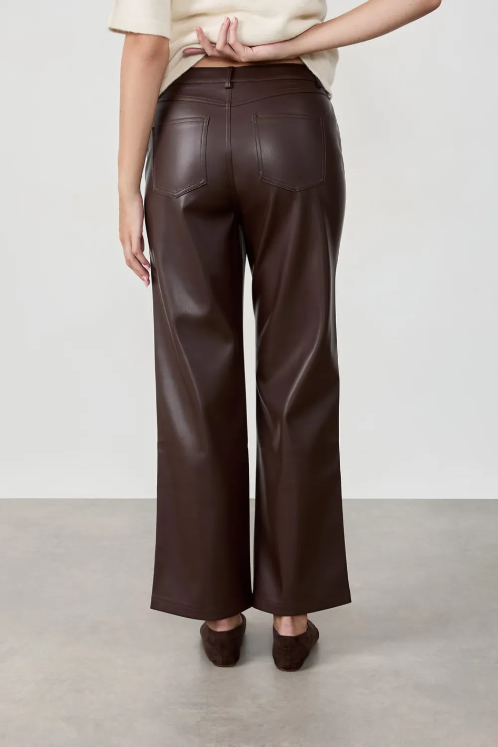 Online ETAM Pantalón anchos con efecto piel CHOCOLATE