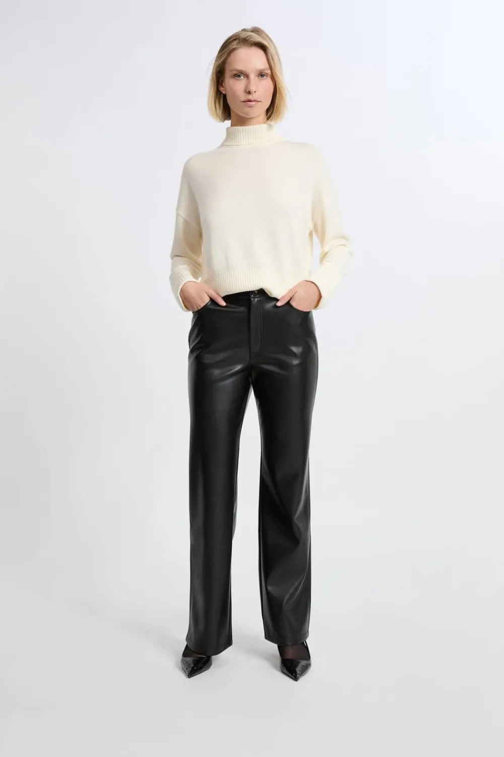 Discount ETAM Pantalón anchos con efecto piel NEGRO