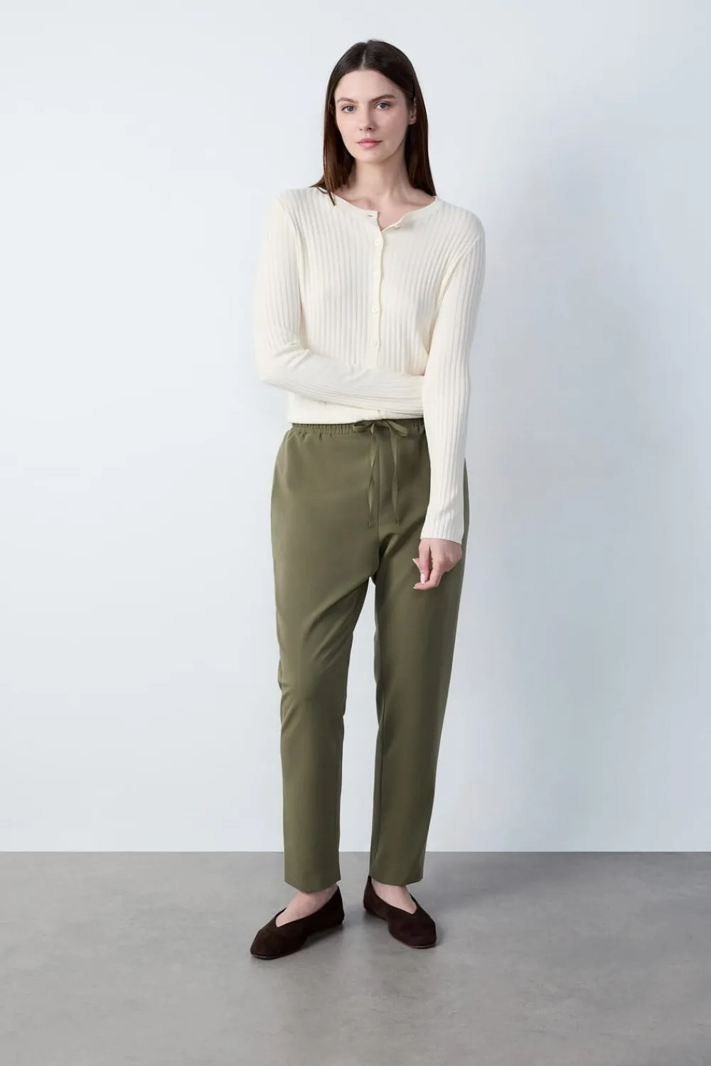 Clearance ETAM Pantalón corte cigarette con lazada ARCILLA