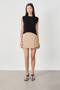 ETAM Pantalón corto liso LISTO PARA TEÑIR