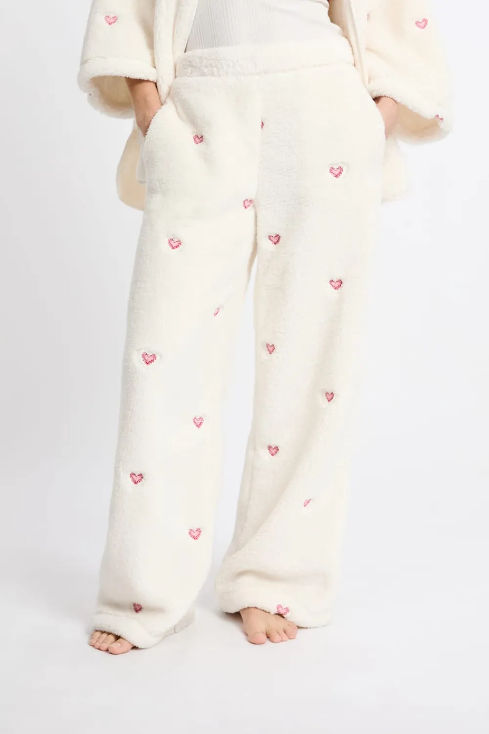 Best ETAM Pantalón de pijama con estampado de corazones efecto polar CRUDO