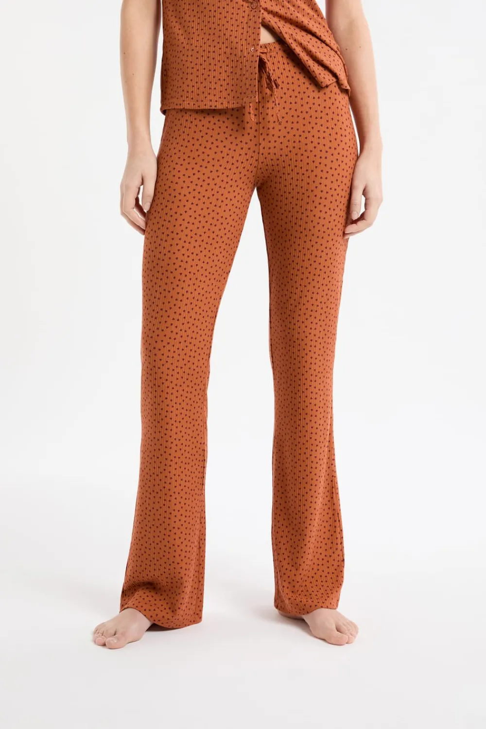 Sale ETAM Pantalón de pijama con estampado de corazones MARRÓN