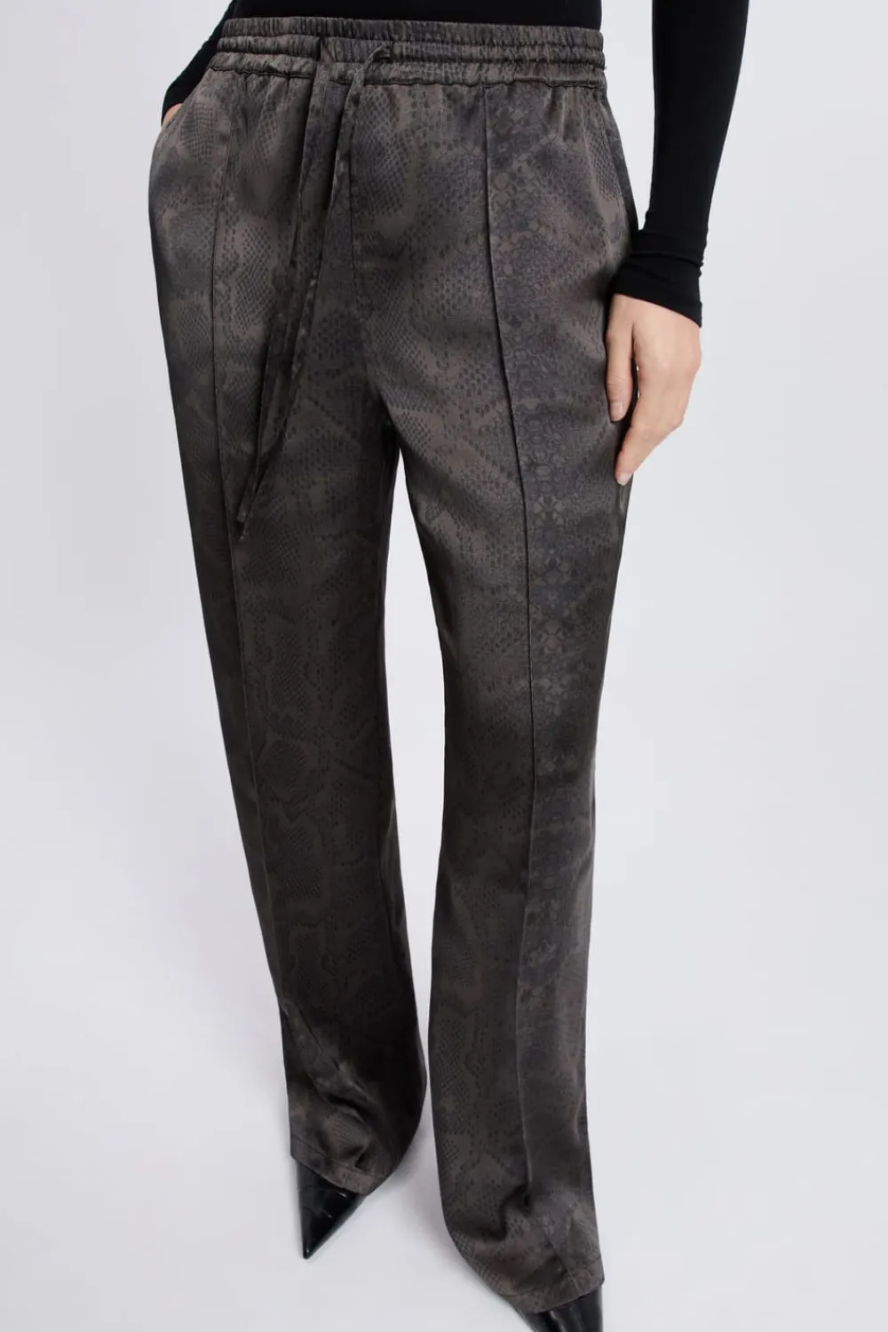 Clearance ETAM Pantalon large satiné à imprimé serpent IMP FD BRIQUE