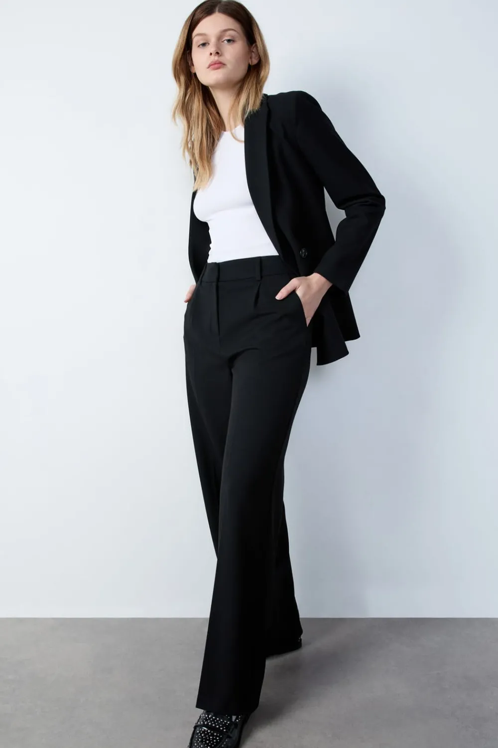 Discount ETAM Pantalones de traje NEGRO
