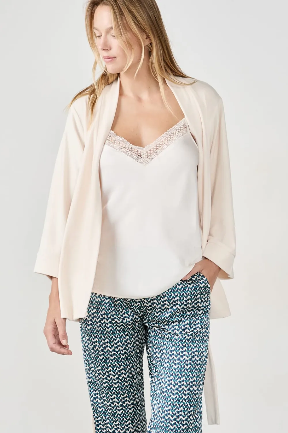 ETAM Pijama de 3 piezas ESTAMPADO BLANCO ROTO