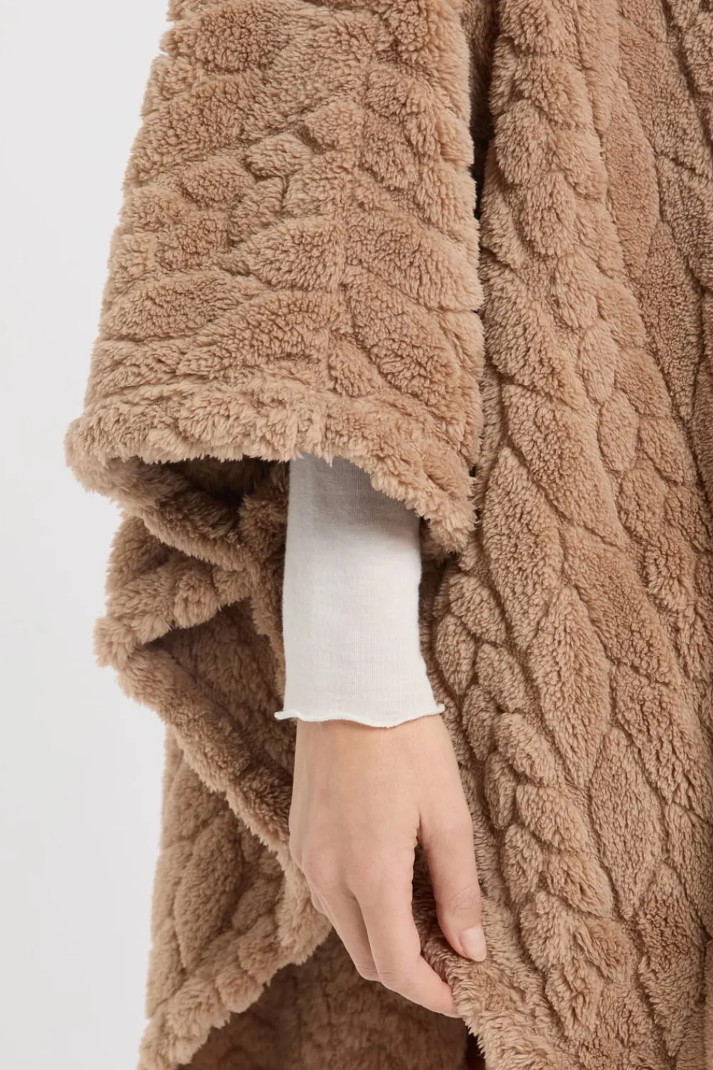 New ETAM Poncho con mangas 3/4 ARENA