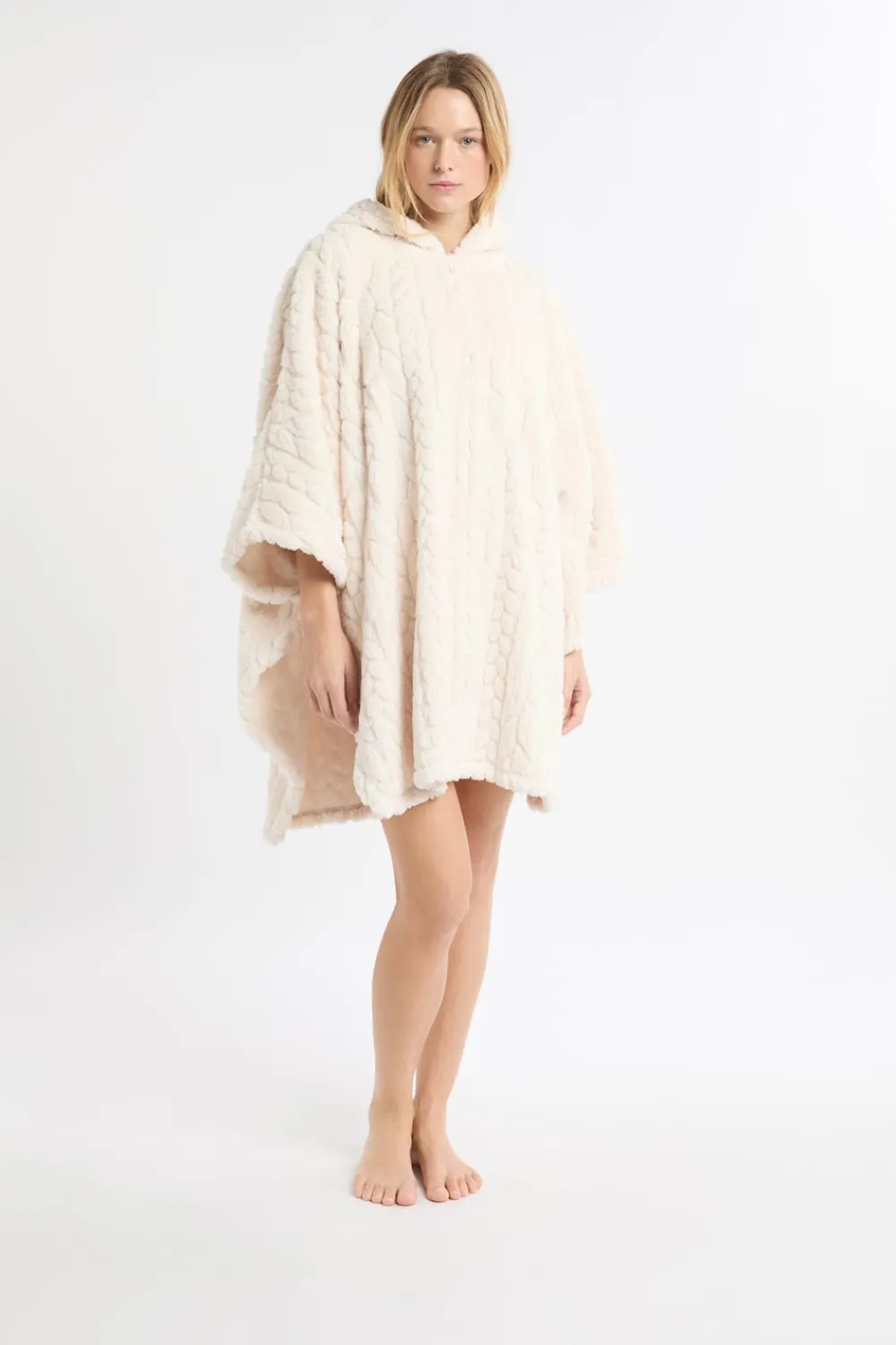 Sale ETAM Poncho con mangas 3/4 CRUDO