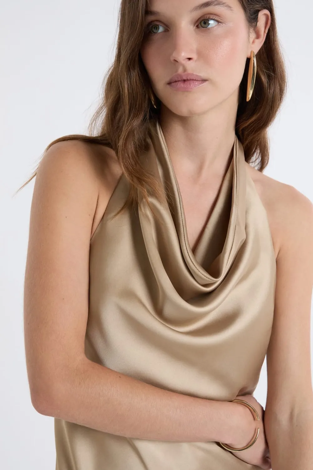 Outlet ETAM Robe satinée avec col benitier OR