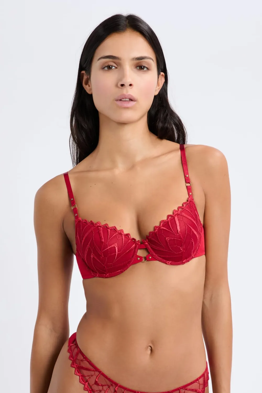 Outlet ETAM Soutien-gorge N.4 - Le coques fines en broderie ROUGE