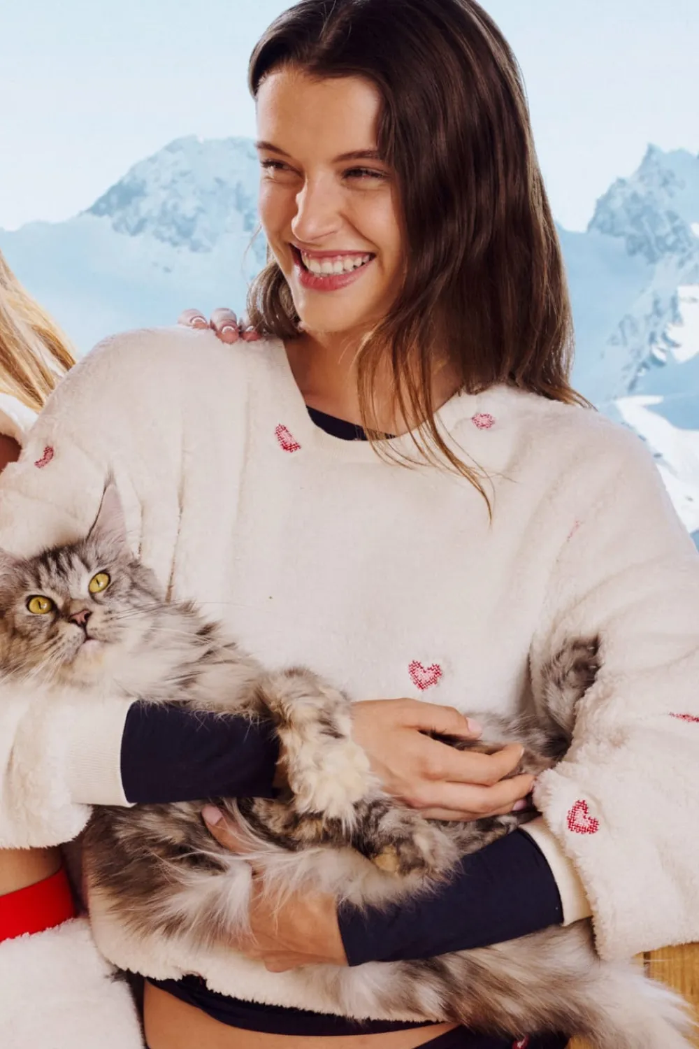 Online ETAM Sudadera con estampado de corazones efecto polar CRUDO