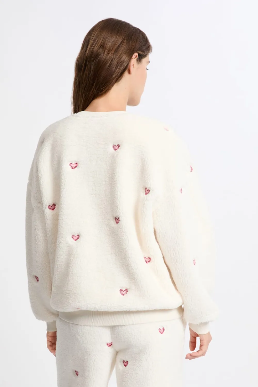 Online ETAM Sudadera con estampado de corazones efecto polar CRUDO