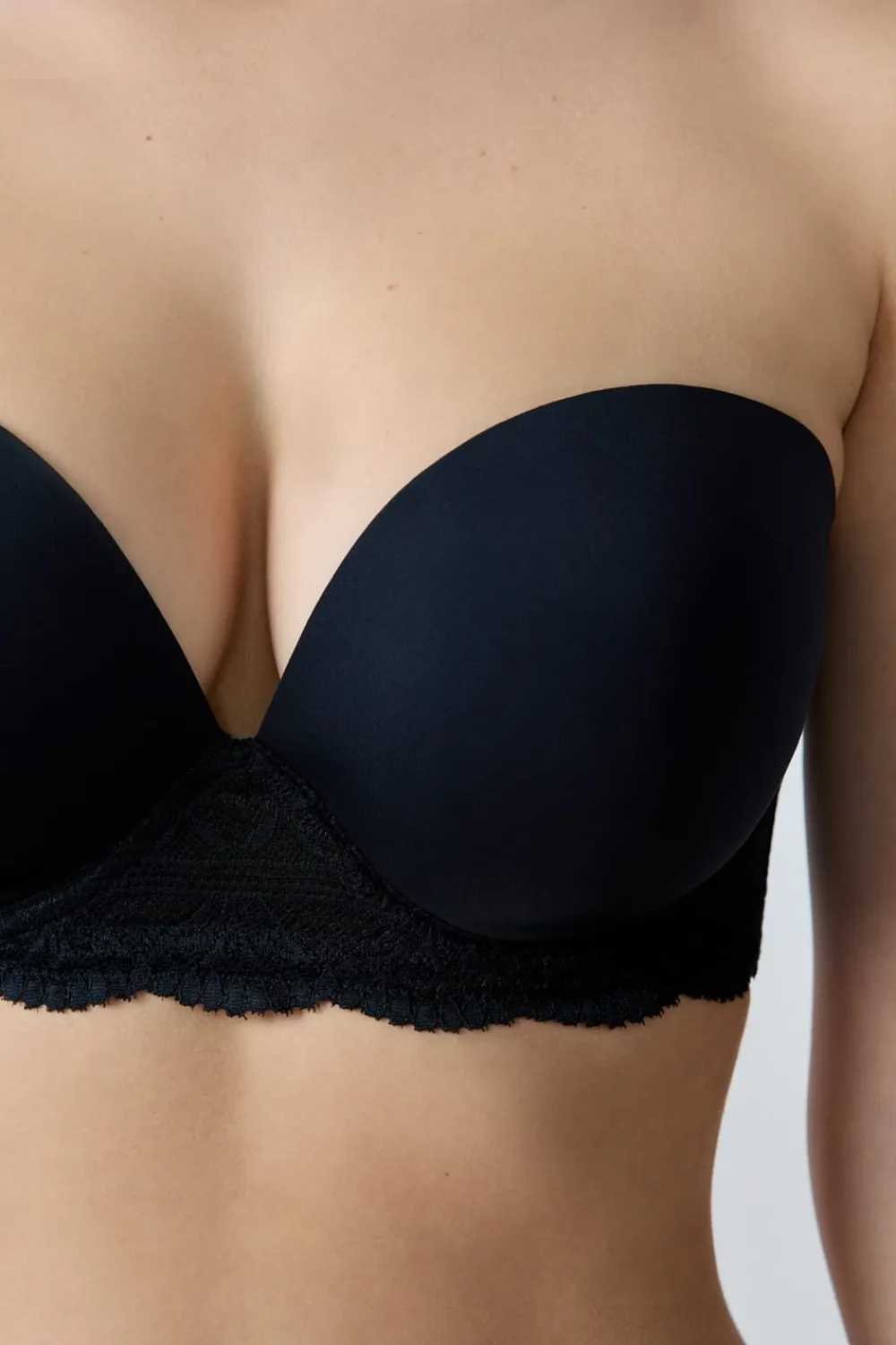 New ETAM Sujetador bandeau de copas finas NEGRO