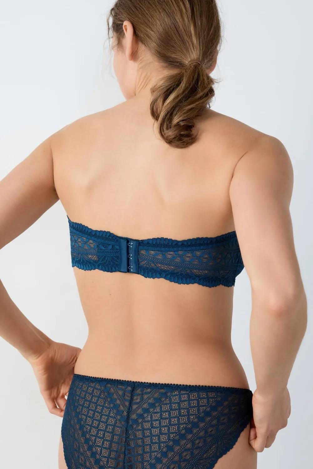 Online ETAM Sujetador bandeau de encaje TINTA