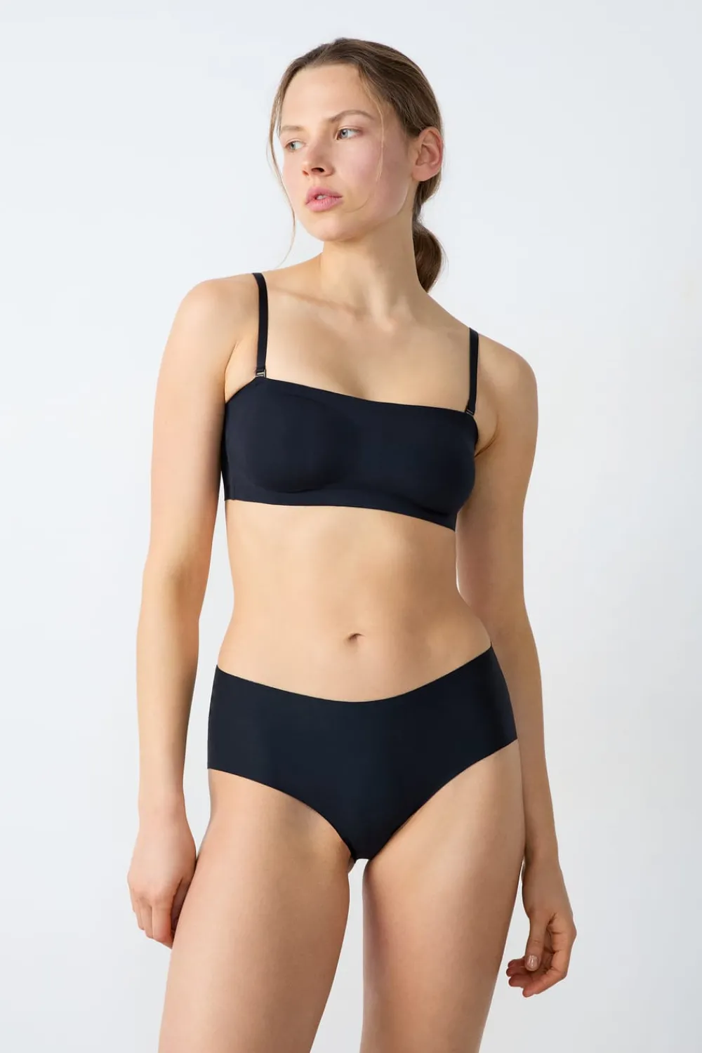 New ETAM Sujetador bandeau de microfibra con aros NEGRO