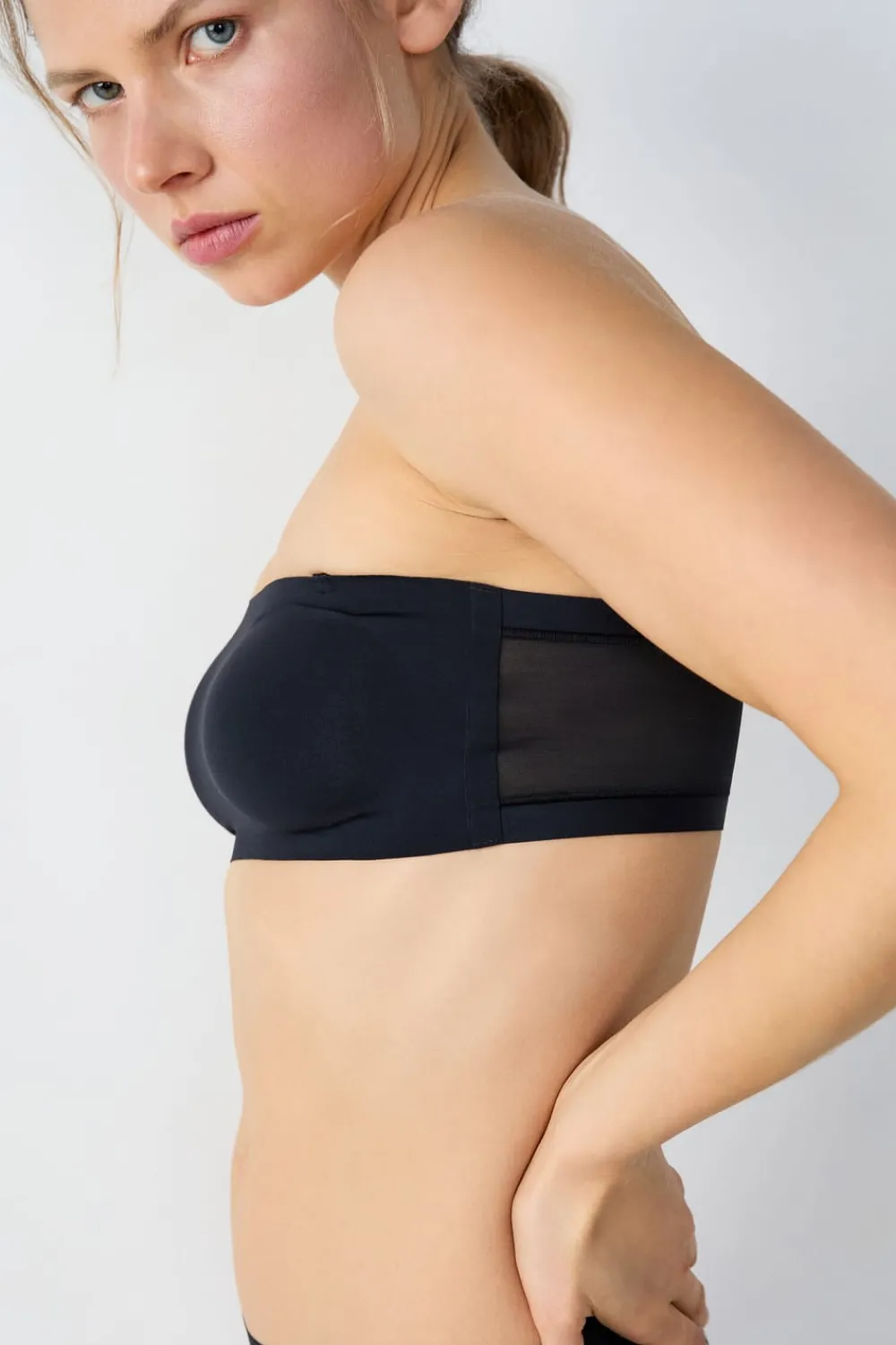New ETAM Sujetador bandeau de microfibra con aros NEGRO